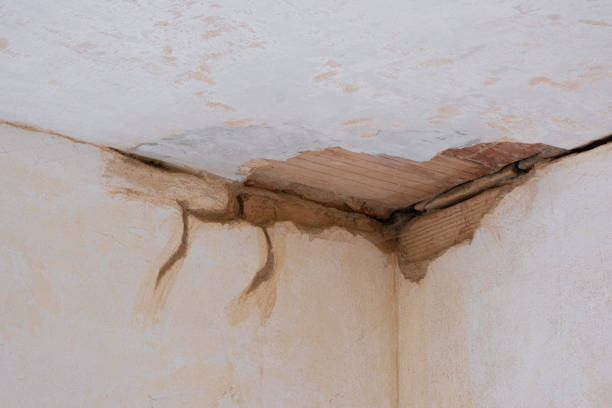 Water damage restoration process in Proctor, MN